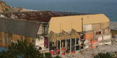 Coliseum demolition 23042015